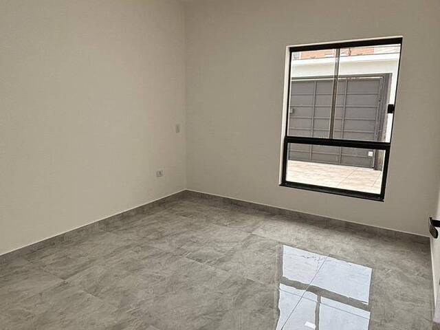 Casa para Venda em Guarulhos - 2