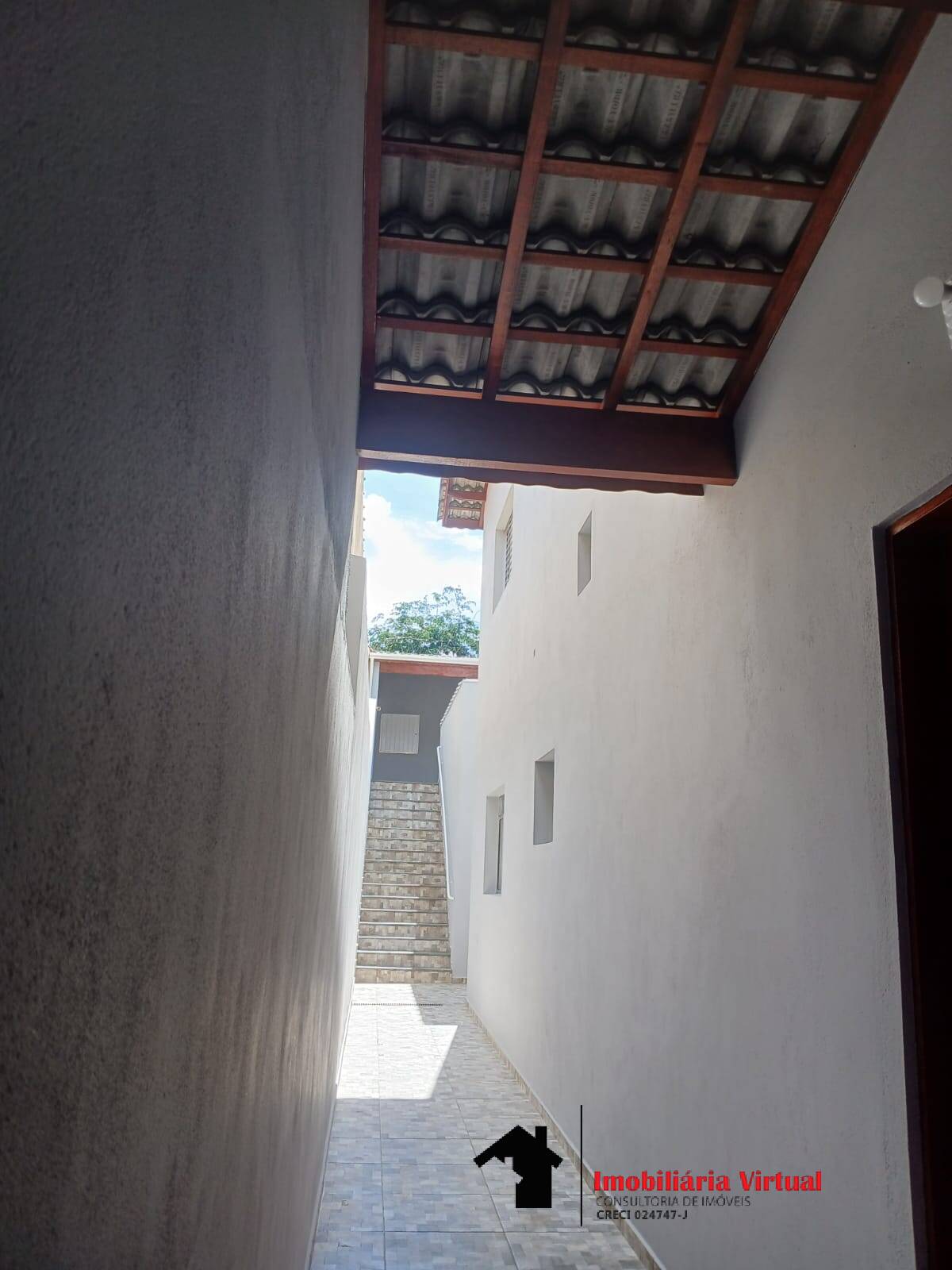 Casa à venda com 2 quartos, 84m² - Foto 9