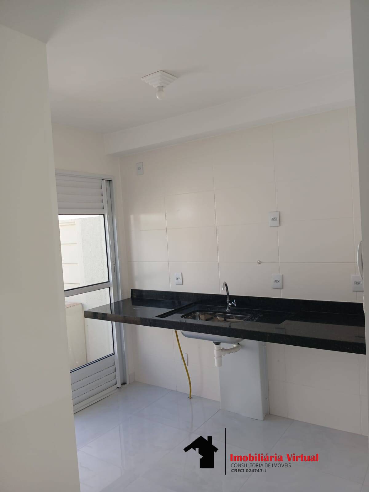 Casa à venda com 2 quartos, 54m² - Foto 5