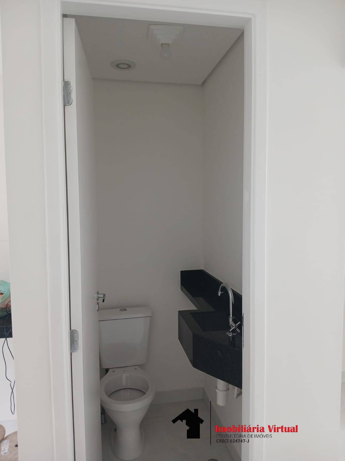 Casa à venda com 2 quartos, 54m² - Foto 13