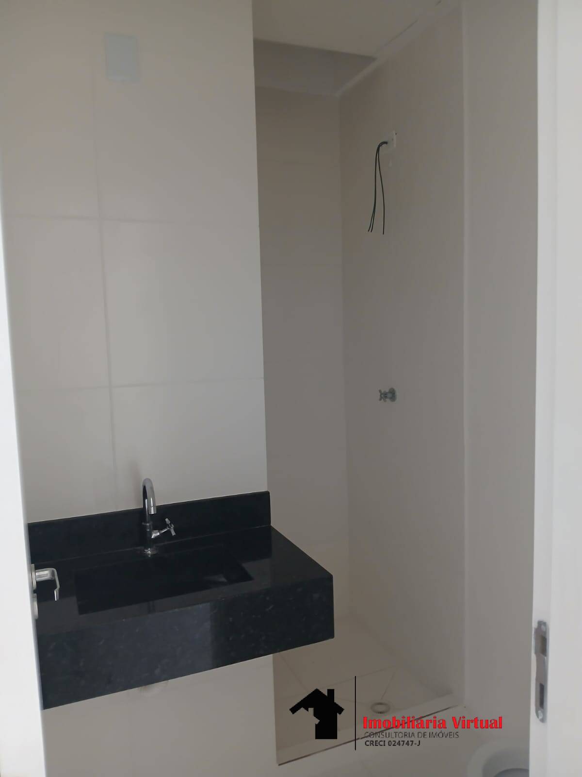 Casa à venda com 2 quartos, 54m² - Foto 12